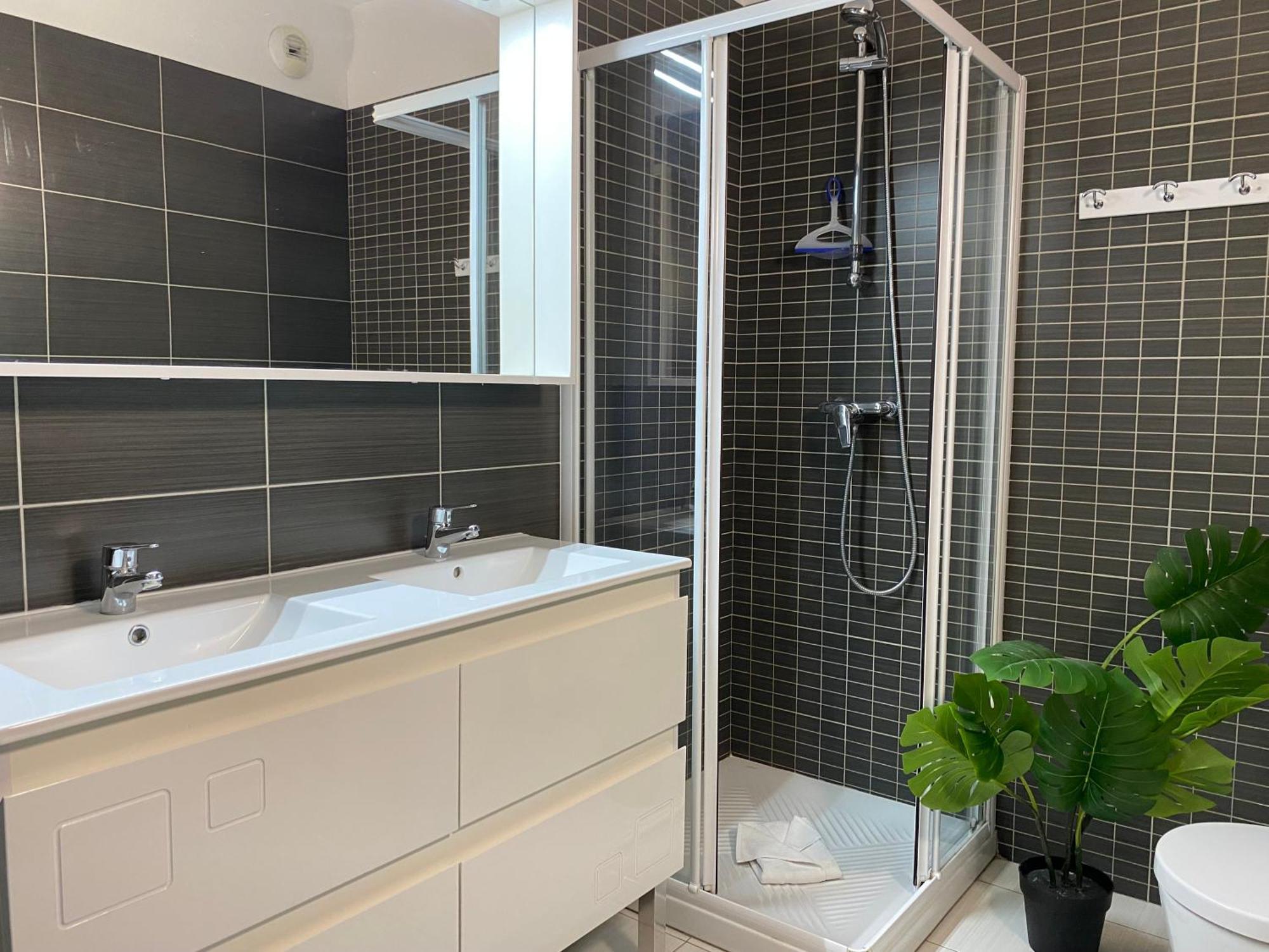 Inter Superb Studio Piscine 5 Min Gare Menton Ngoại thất bức ảnh